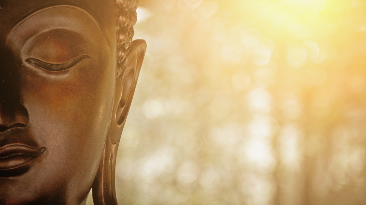Buddha statue in meditation